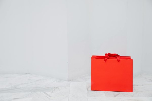 Comment Dénicher des Trésors de Luxe d'Occasion : Le Guide Indispensable